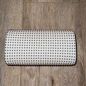 Vince Camuto White / Gold Clutch
